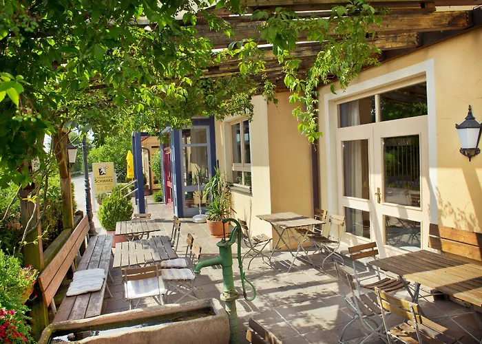Landgasthof Schwarz 2*