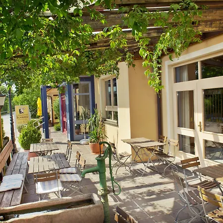 Landgasthof Schwarz 2*
