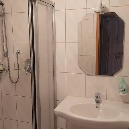 Landgasthof Schwarz Hotel 2*
